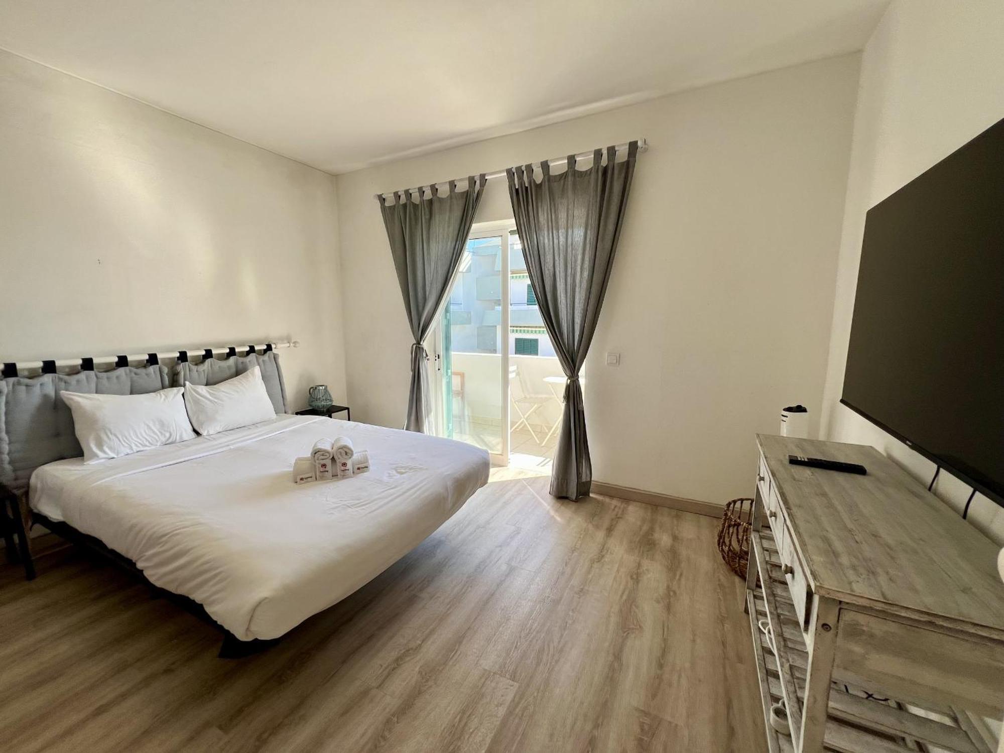 Appartement Albufeira Delight With Pool By Homing à Guia  Extérieur photo